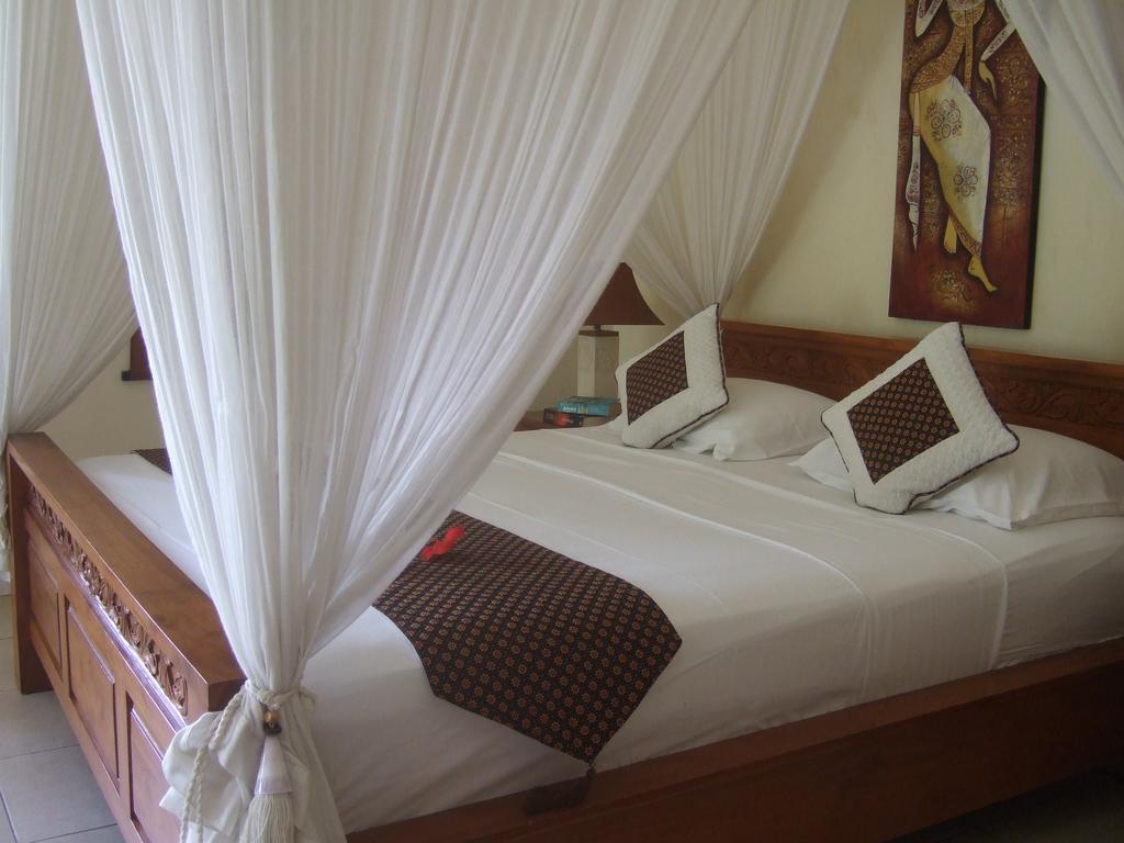 Guesthouse Rumah Senang Kalibaru ภายนอก รูปภาพ